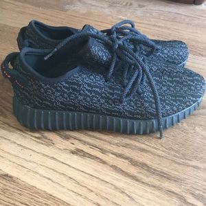 Women’s boost sneaker